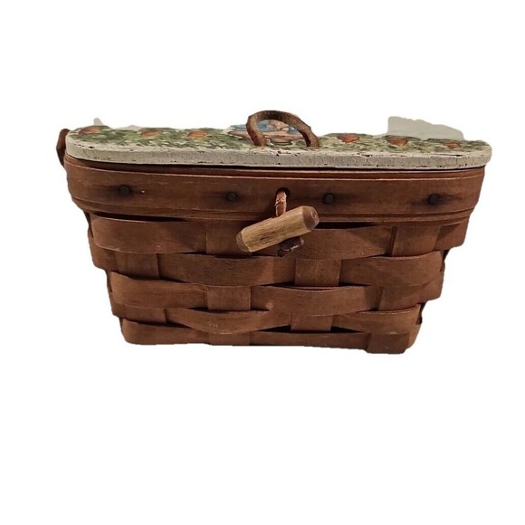 Longaberger 1988 Kiddie Purse 7 x 5 x 3.5 Peter Rabbit Hand Painted - Picture 1 of 8